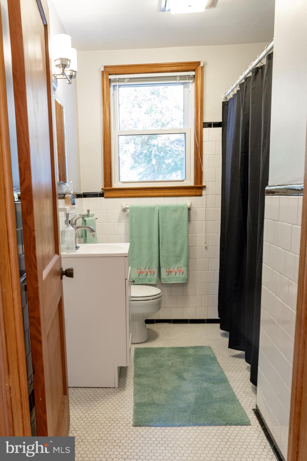 508 Cleveland Road Linthicum Heights, MD 21090 - Photo 18 of 44 Main Level Full Bath