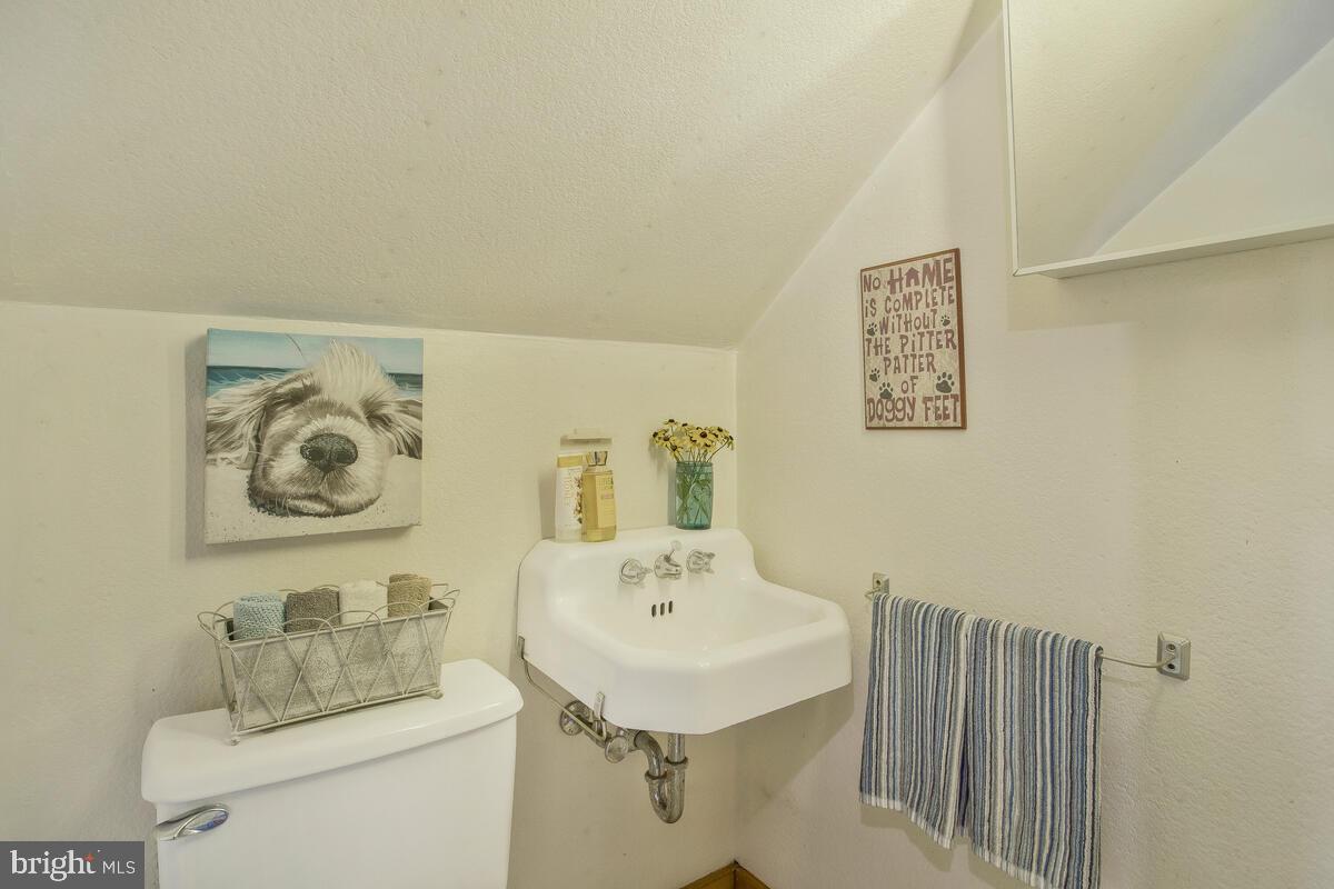 508 Cleveland Road Linthicum Heights, MD 21090 - Photo 24 of 44 Upper Level Half Bath