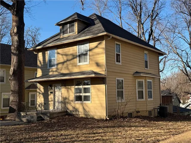 $180,000 | 2819 Sacramento Street, St. Joseph, MO 64507