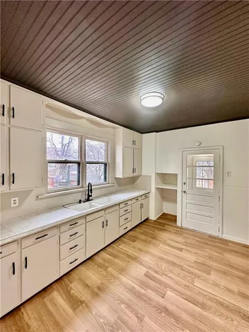 $180,000 | 2819 Sacramento Street, St. Joseph, MO 64507