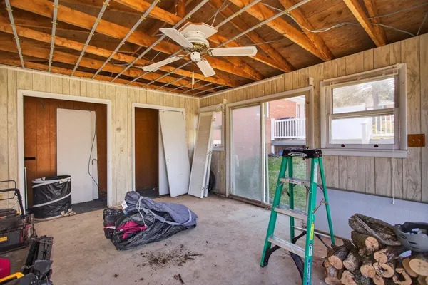 $400,000 | 207 Burnley Drive, Staunton, VA 24401