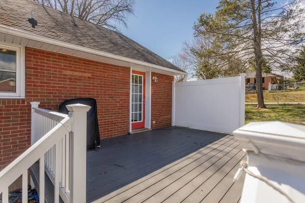 $400,000 | 207 Burnley Drive, Staunton, VA 24401