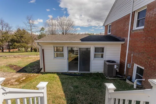 $400,000 | 207 Burnley Drive, Staunton, VA 24401