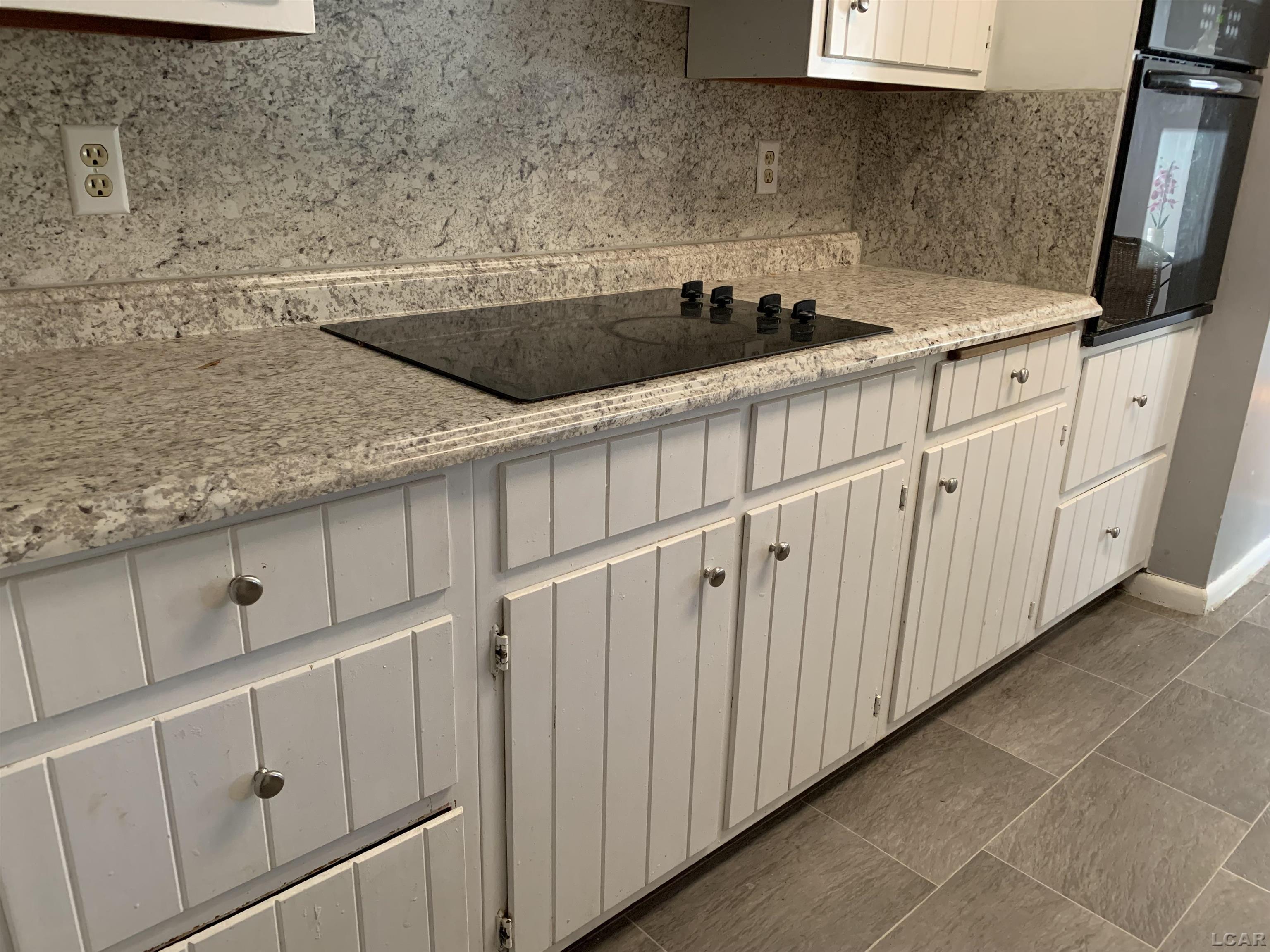 709 Loveland Road Adrian, MI 49221 - Photo 14 of 24