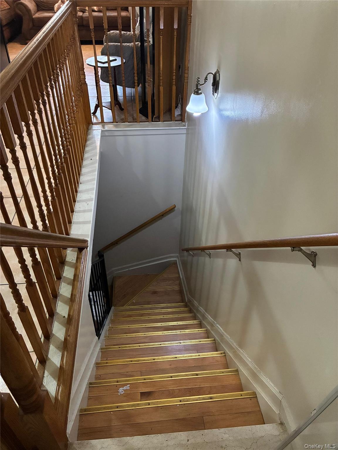 21 Renaissance Court Brooklyn, NY 11206 - Photo 10 of 21 a view of entryway