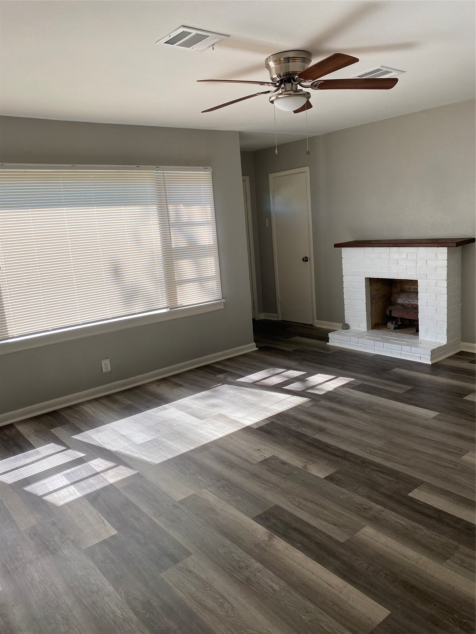 13701 Longview Street Houston, TX 77015 - Photo 3 of 8