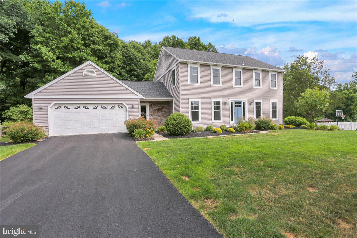 82 Flint Ridge Drive Reading, PA 19607 - Photo 2 of 43