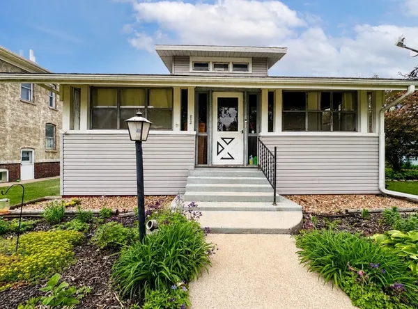 $83,000 | 212 Tinley Avenue, Depue, IL 61322