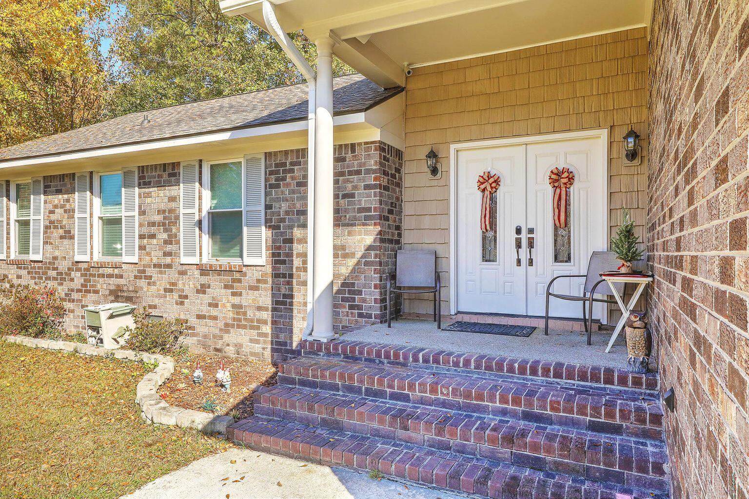 1302 Sand Pine Road Ladson, SC 29456 - Photo 2 of 11 20181205180737872454000000-o