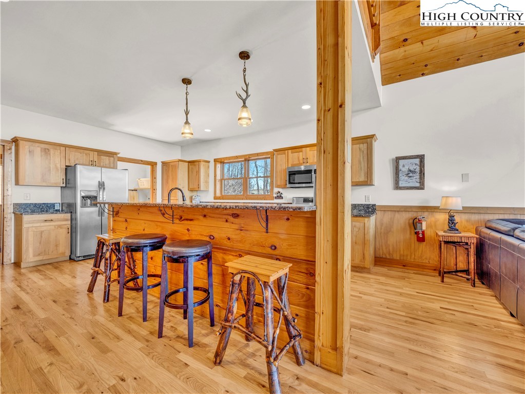 138 Hawthorn Road Beech Mountain, NC 28604 - Photo 14 of 47