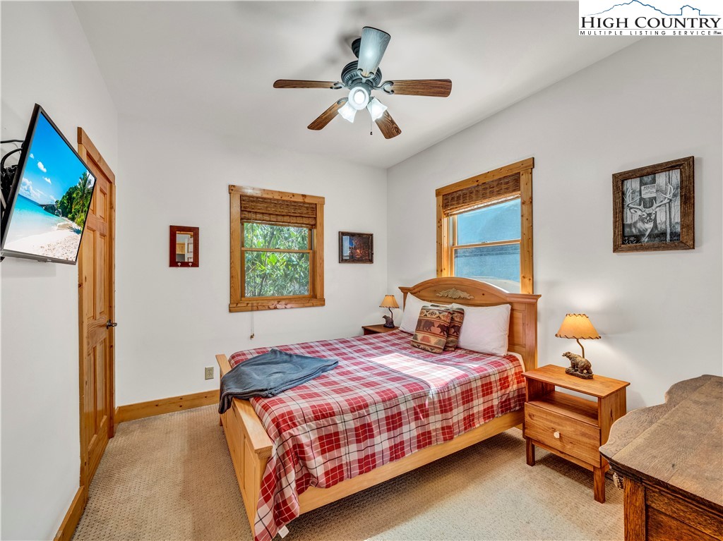 138 Hawthorn Road Beech Mountain, NC 28604 - Photo 21 of 47