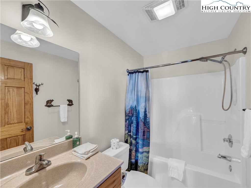 138 Hawthorn Road Beech Mountain, NC 28604 - Photo 30 of 47