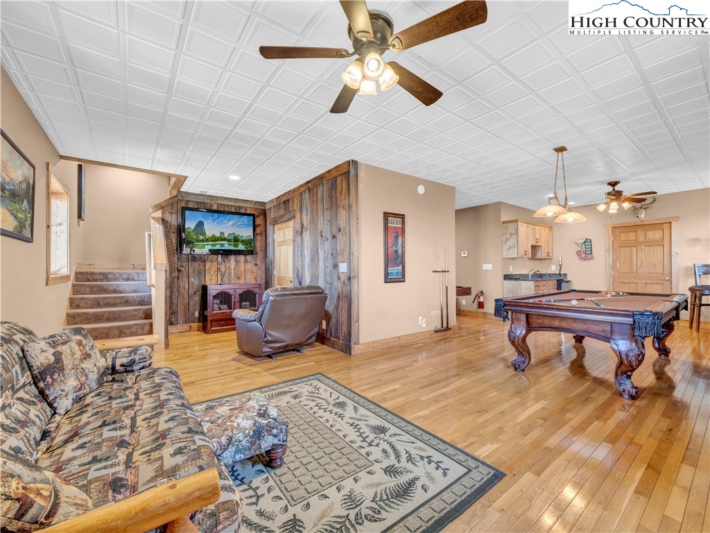 138 Hawthorn Road Beech Mountain, NC 28604 - Photo 34 of 47