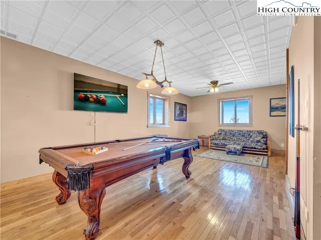 $1,430,000 | 138 Hawthorn Road, Beech Mountain, NC 28604