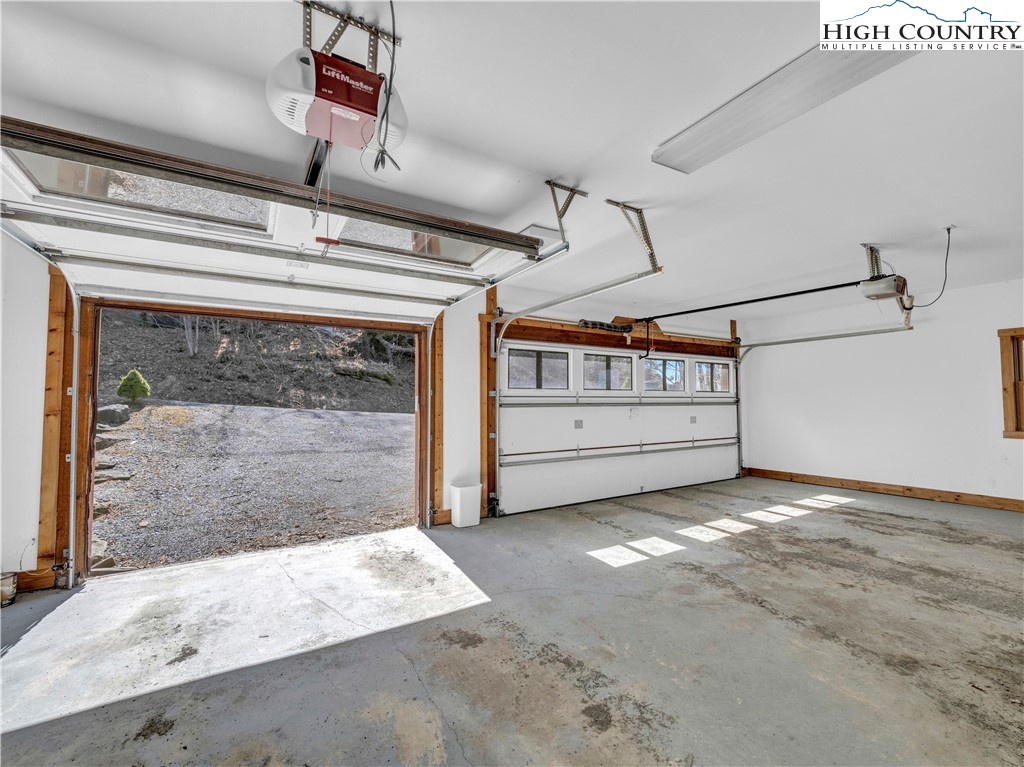 138 Hawthorn Road Beech Mountain, NC 28604 - Photo 45 of 47