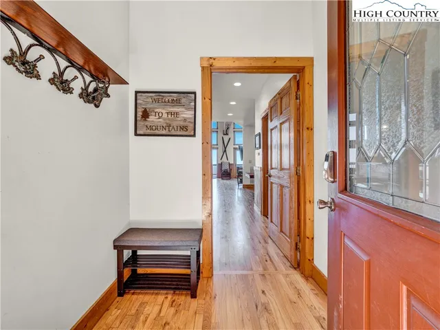 $1,430,000 | 138 Hawthorn Road, Beech Mountain, NC 28604