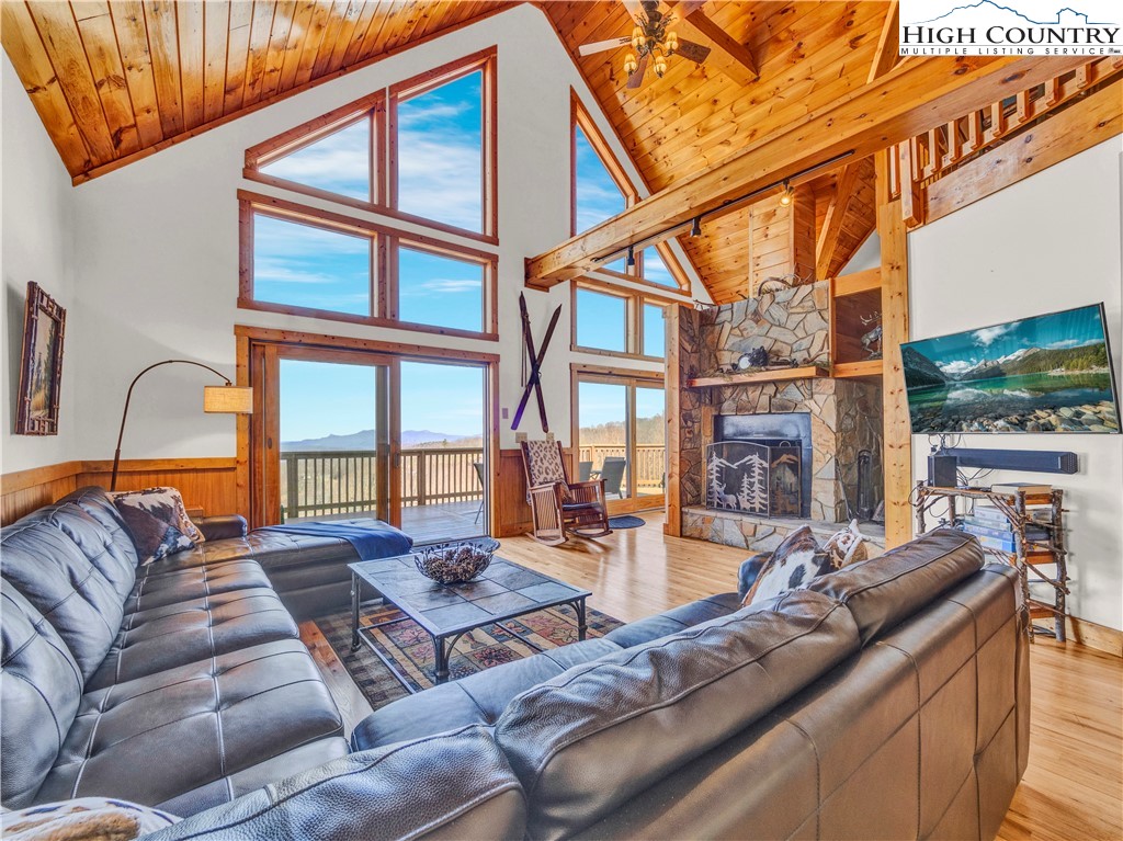 138 Hawthorn Road Beech Mountain, NC 28604 - Photo 9 of 47