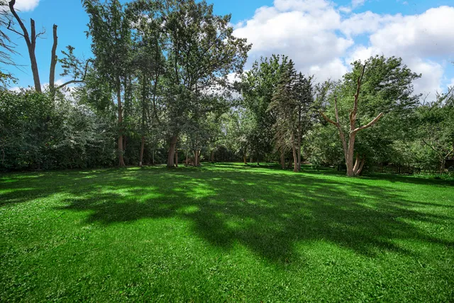 $465,900 | 11 West Palatine Road, Prospect Heights, IL 60070