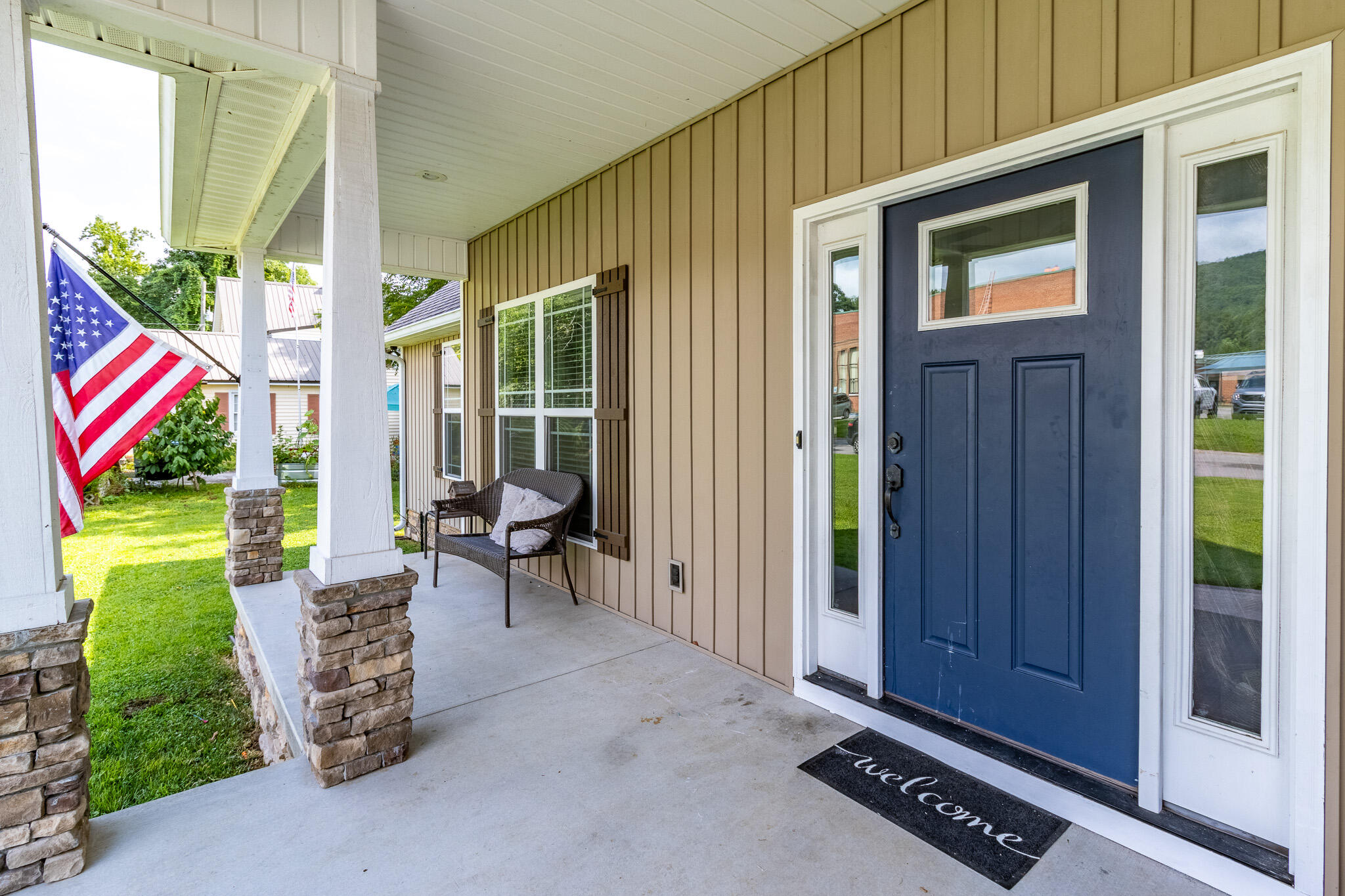 11418 Spring Street Soddy-Daisy, TN 37379 - Photo 4 of 44 _MG_1973-HDR