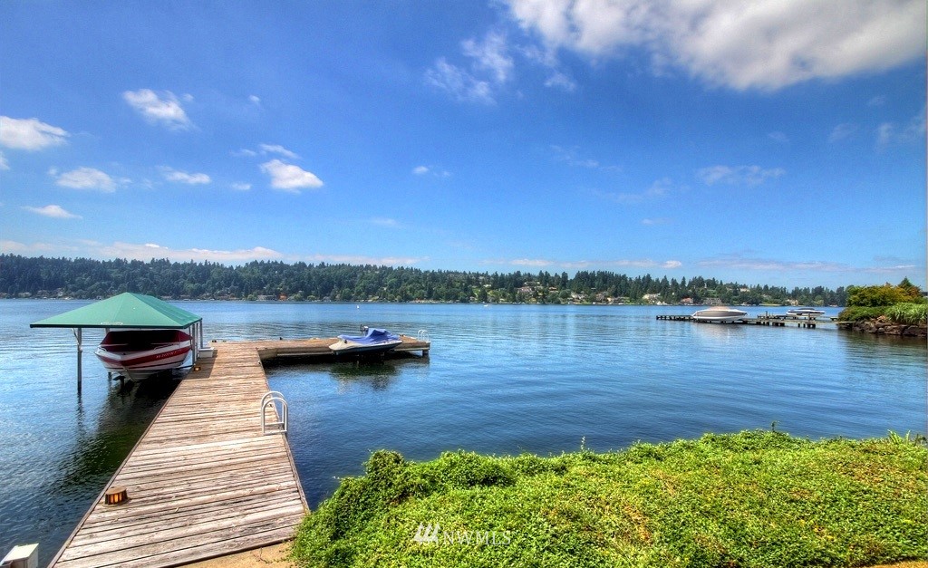 88 Cascade Key Bellevue, WA 98006 - Photo 11 of 25