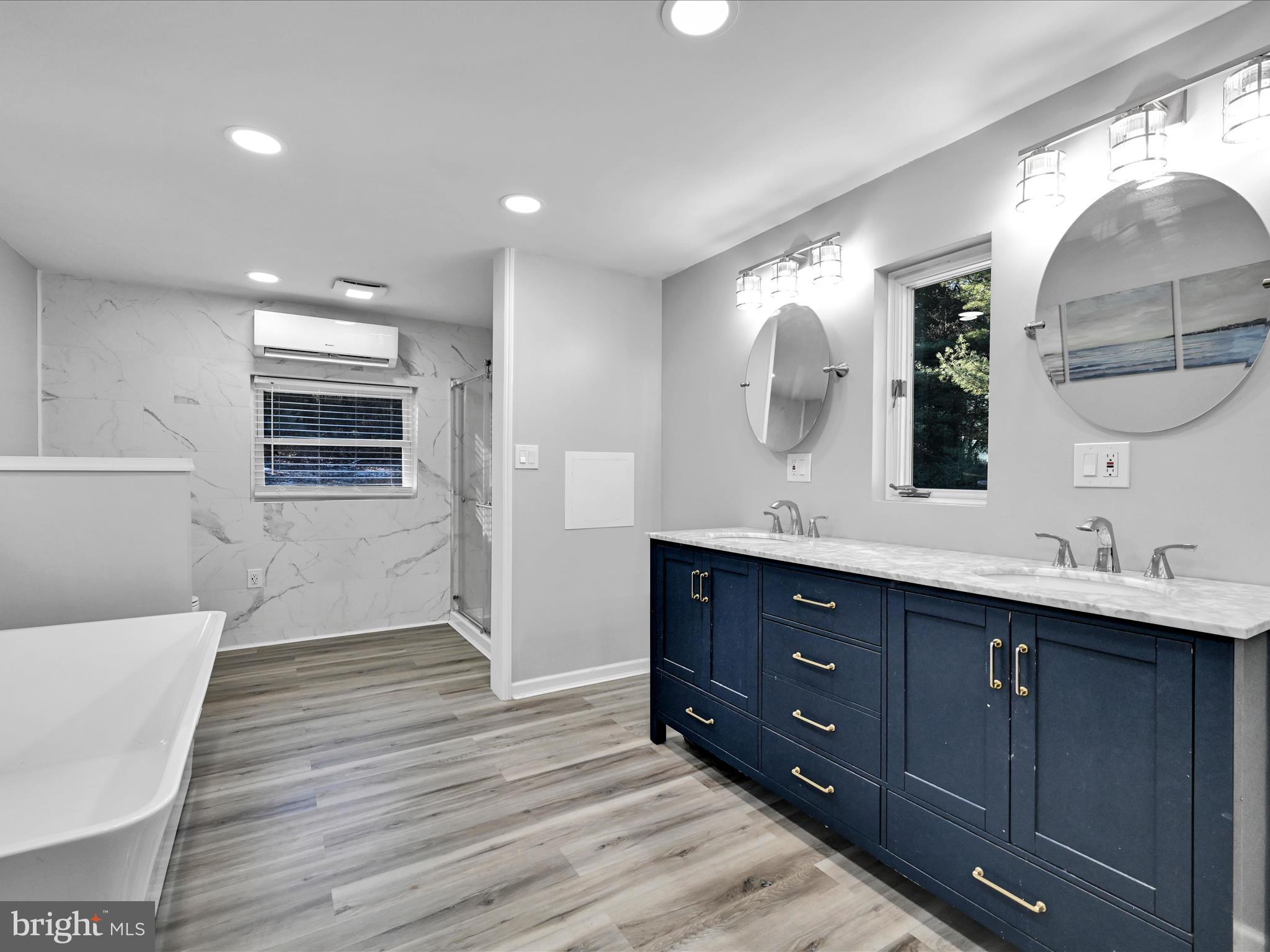 500 Vinemont Road Reading, PA 19608 - Photo 14 of 39 Primary Bathroom