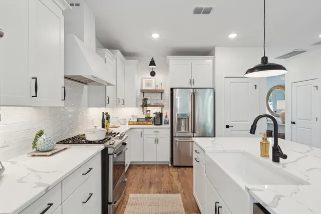 $649,900 | 2082 McGuire Lane, Unit 21, Hollywood, SC 29449