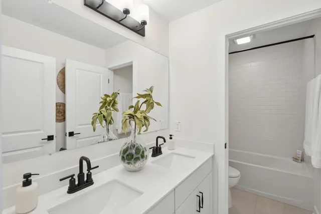 $649,900 | 2082 McGuire Lane, Unit 21, Hollywood, SC 29449