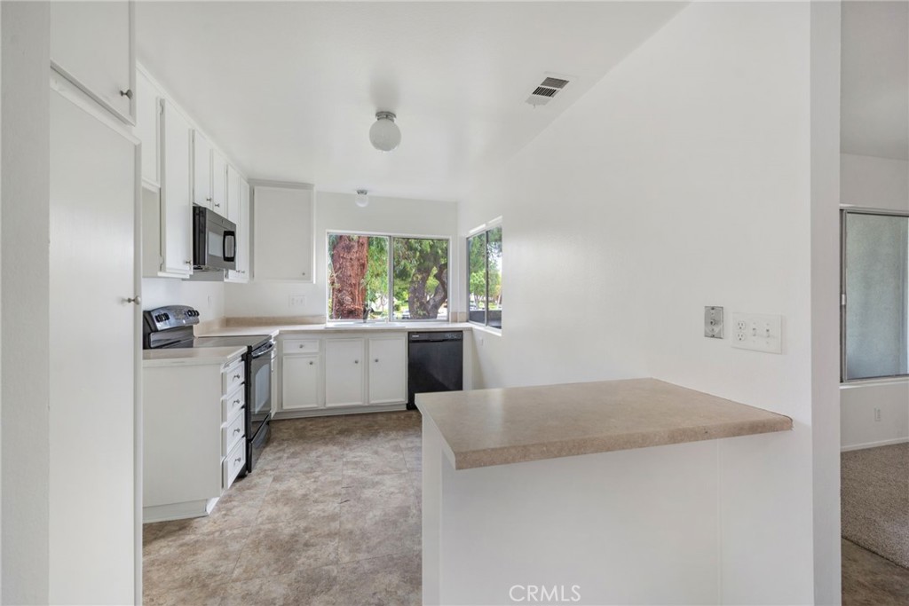 5427 Pine Ridge Way, Unit B Anaheim, CA 92807 - Photo 8 of 26