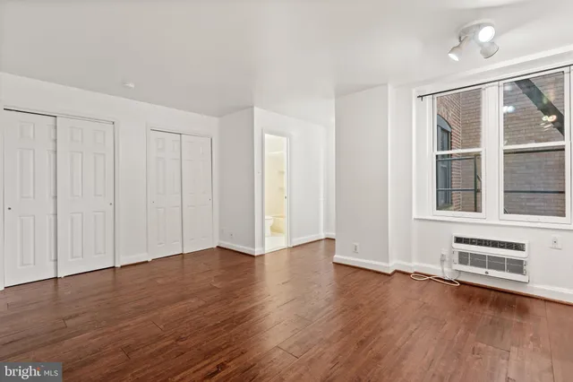 $1,700 | 1316 New Hampshire Avenue Northwest, Unit 306, Washington, DC 20036