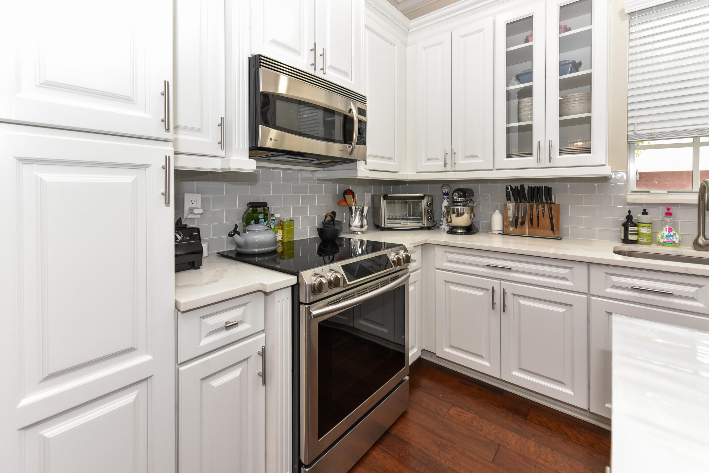 8302 Northwest 8th Terrace Boca Raton, FL 33487 - Photo 17 of 34 8302 NW 8th Terrace Boca Raton-print-017