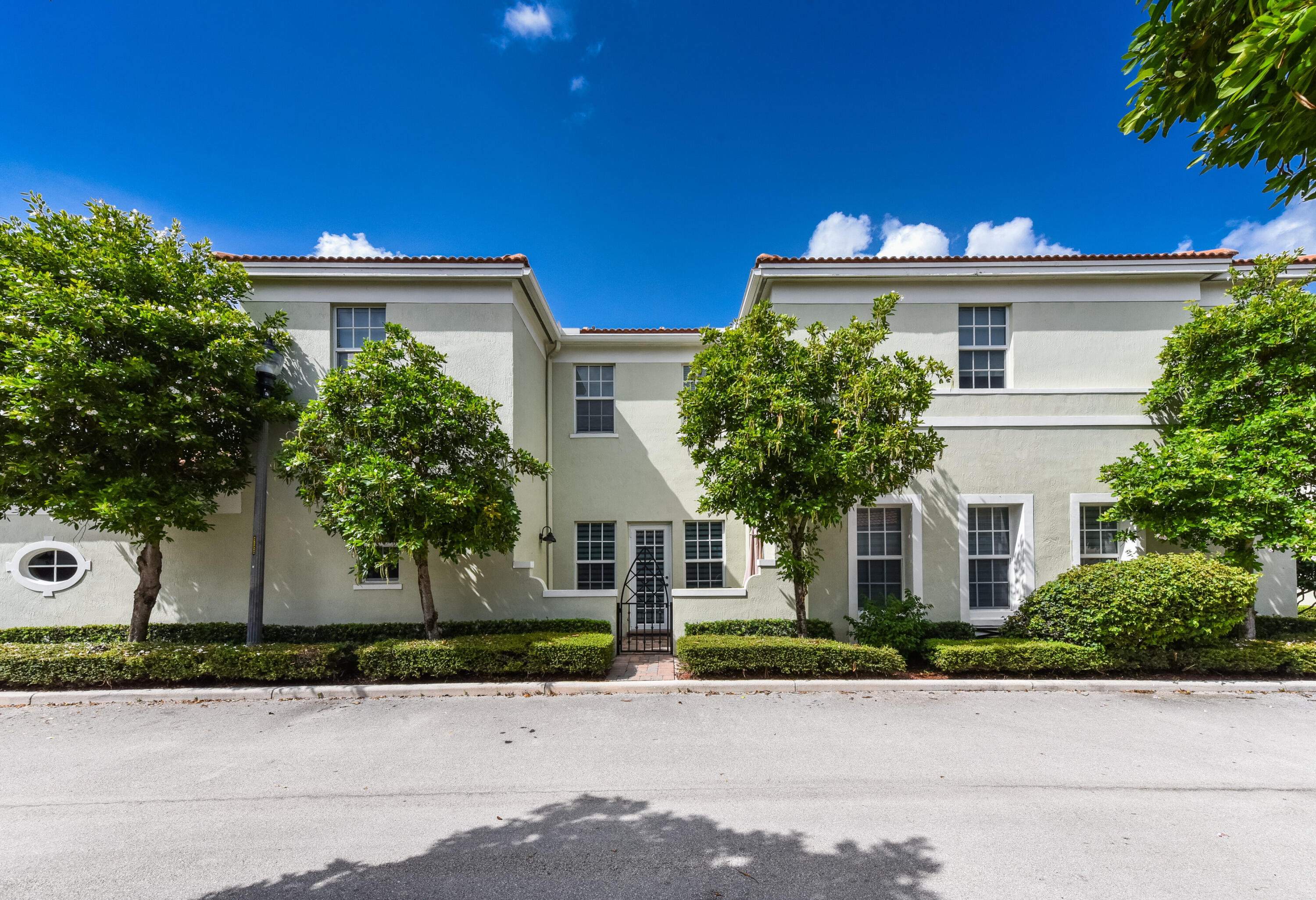 8302 Northwest 8th Terrace Boca Raton, FL 33487 - Photo 3 of 34 8302 NW 8th Terrace Boca Raton-print-003