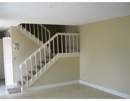 22181 Boca Rancho Drive, Unit D Boca Raton, FL 33428 - Photo 3 of 5 Living Room