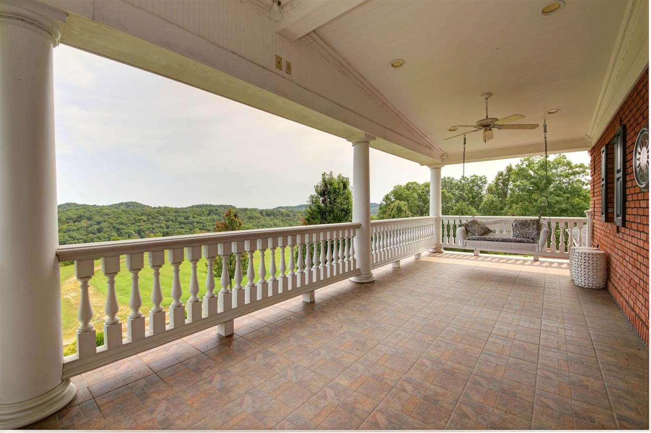 4810 Green Valley Road Huntington, WV 25701 - Photo 9 of 32 Gallery Image 9