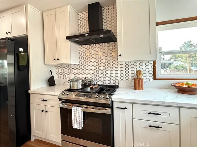 $3,195 | 115 West Valencia Avenue, Unit B, Anaheim, CA 92805