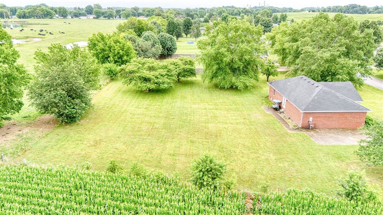 212 Coates Road Franklin, KY 42134 - Photo 7 of 14 Gallery Image 7