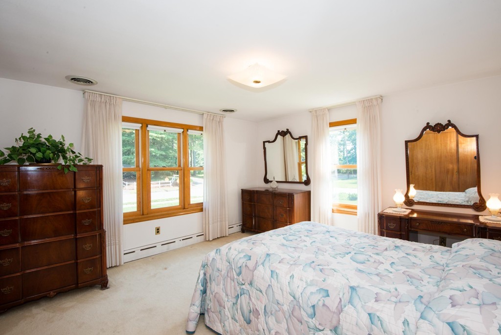 20 Lovell Road Lynnfield, MA 01940 - Photo 16 of 25 Gallery Image 16
