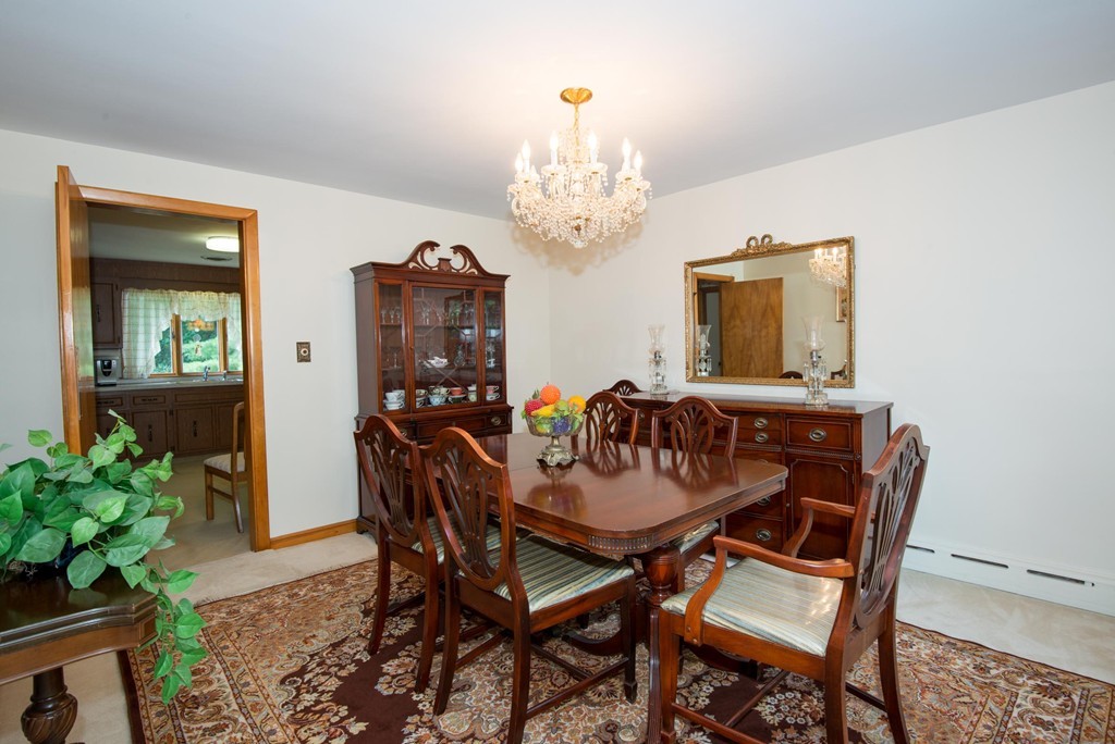 20 Lovell Road Lynnfield, MA 01940 - Photo 6 of 25 Gallery Image 6