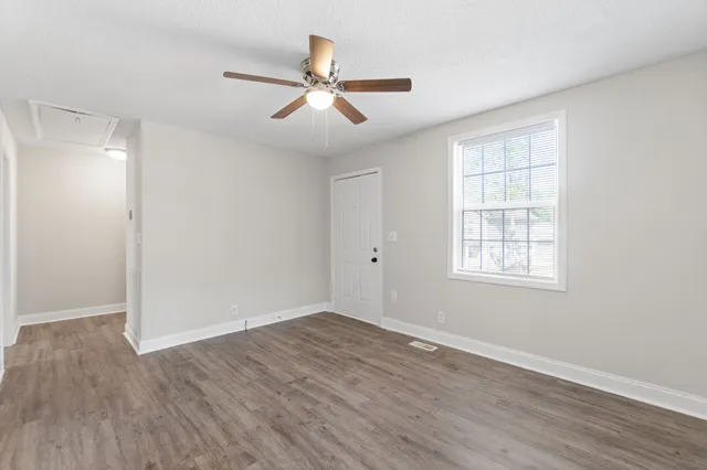 $795 | 928 Woody Hills Drive, Clarksville, TN 37040