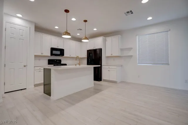 $2,750 | 111 Balsam Leaf Court, Henderson, NV 89011