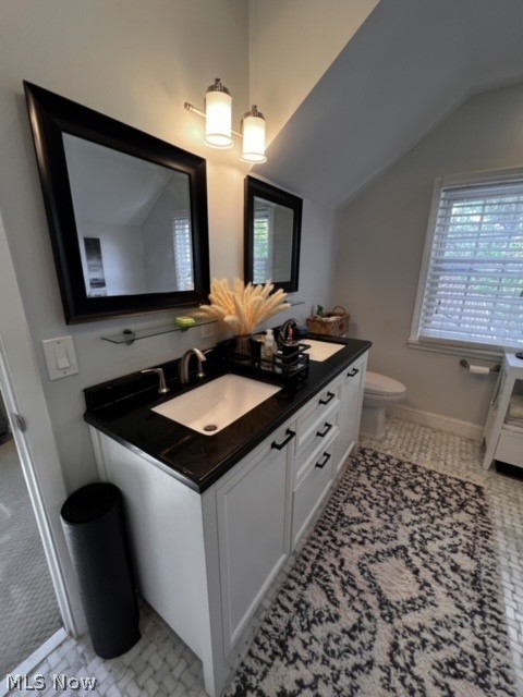 4823 Anderson Road Cleveland, OH 44124 - Photo 12 of 19 Master bathroom