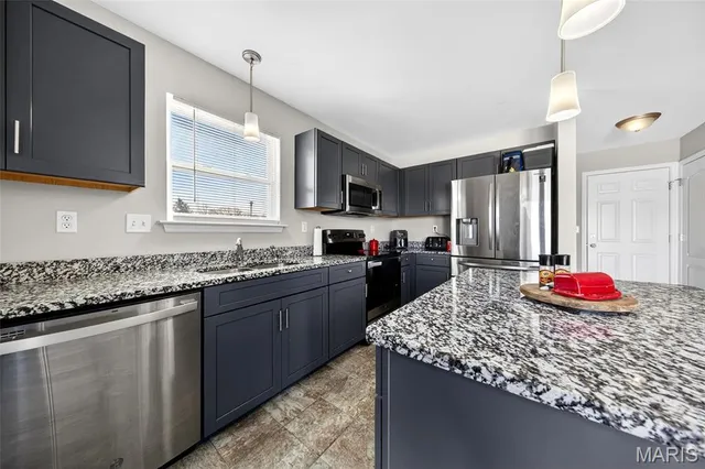 $305,000 | 897 Mohawk Court, Warrenton, MO 63383