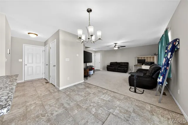 $305,000 | 897 Mohawk Court, Warrenton, MO 63383