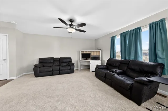 $305,000 | 897 Mohawk Court, Warrenton, MO 63383