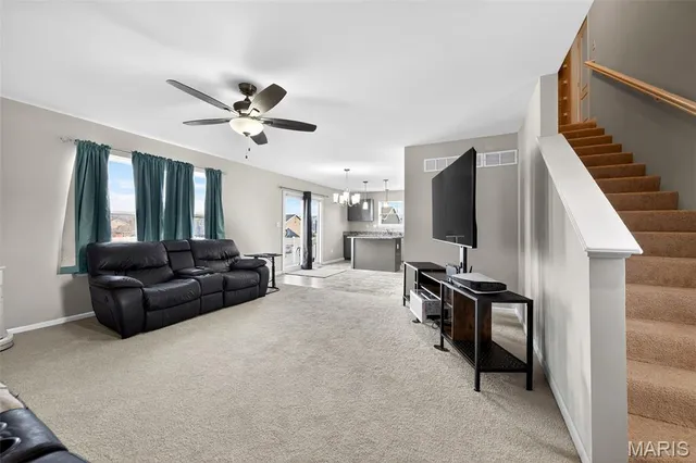 $305,000 | 897 Mohawk Court, Warrenton, MO 63383