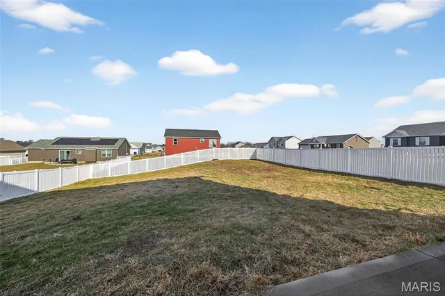 $305,000 | 897 Mohawk Court, Warrenton, MO 63383