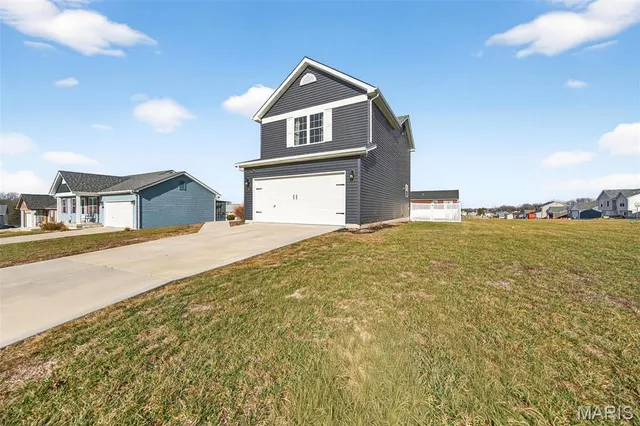 $305,000 | 897 Mohawk Court, Warrenton, MO 63383