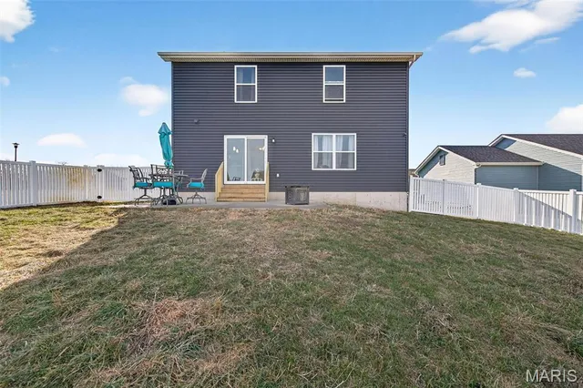 $305,000 | 897 Mohawk Court, Warrenton, MO 63383