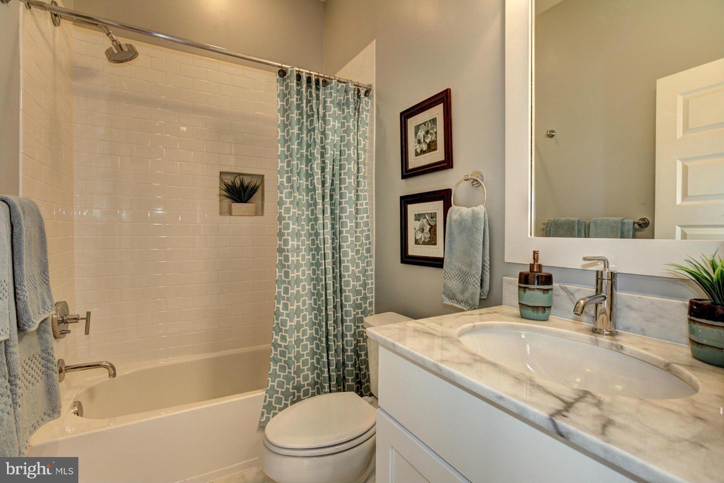 726 4th Street Northeast Washington, DC 20002 - Photo 15 of 30 Bath