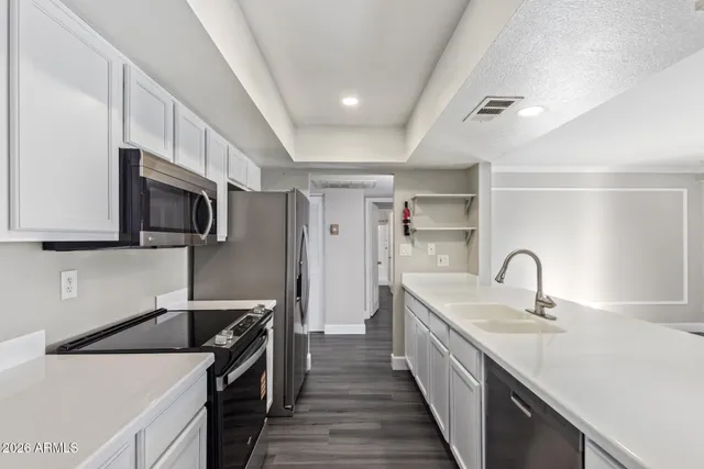 $470,000 | 3349 West Crocus Drive, Phoenix, AZ 85053