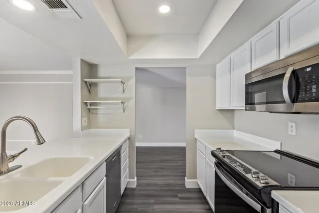 $470,000 | 3349 West Crocus Drive, Phoenix, AZ 85053